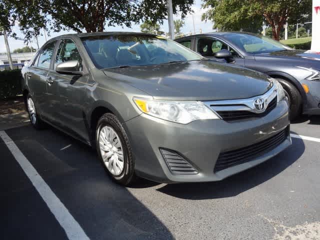 Thumbnail: 2012 Toyota Camry - 3