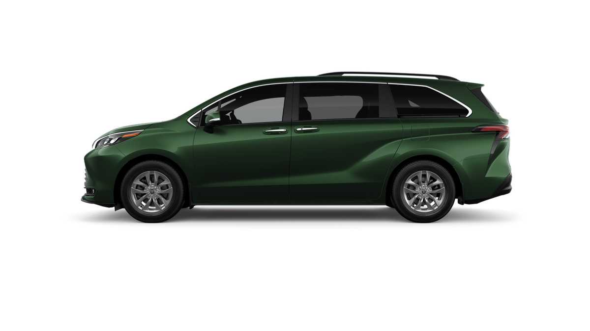Thumbnail: 2026 Toyota Sienna - 4