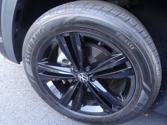 Thumbnail: 2023 Volkswagen Atlas - 13