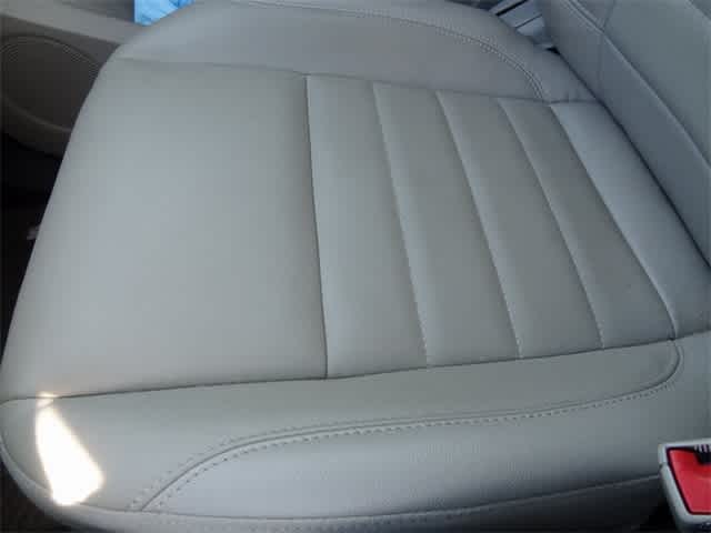 Thumbnail: 2014 Ford Escape - 16