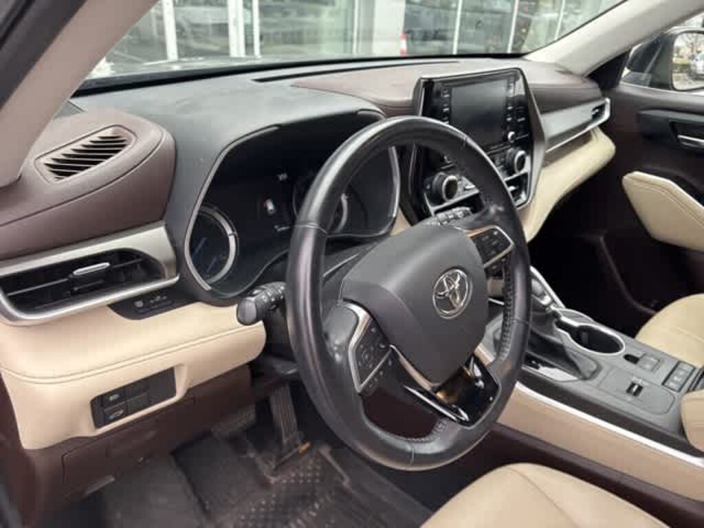 Certified 2021 Toyota Highlander Hybrid XLE SUV