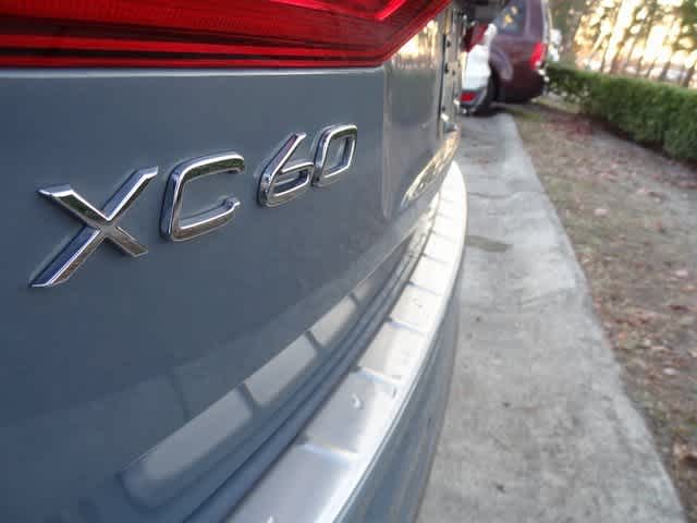 Thumbnail: 2022 Volvo XC60 - 19