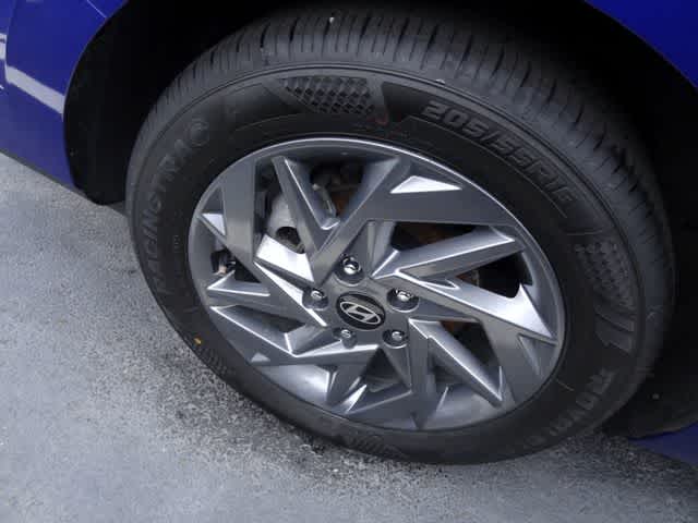 Thumbnail: 2024 Hyundai Elantra - 11
