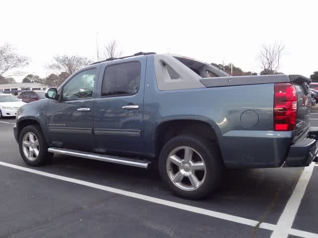 Thumbnail: 2012 Chevrolet Avalanche 1500 - 8