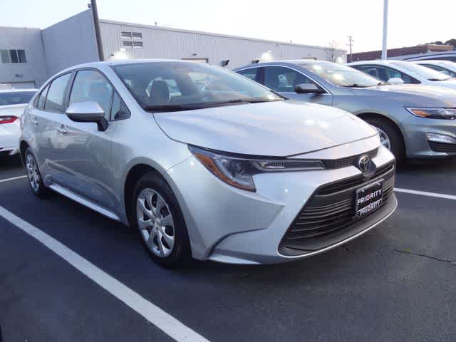 Thumbnail: 2023 Toyota Corolla - 3