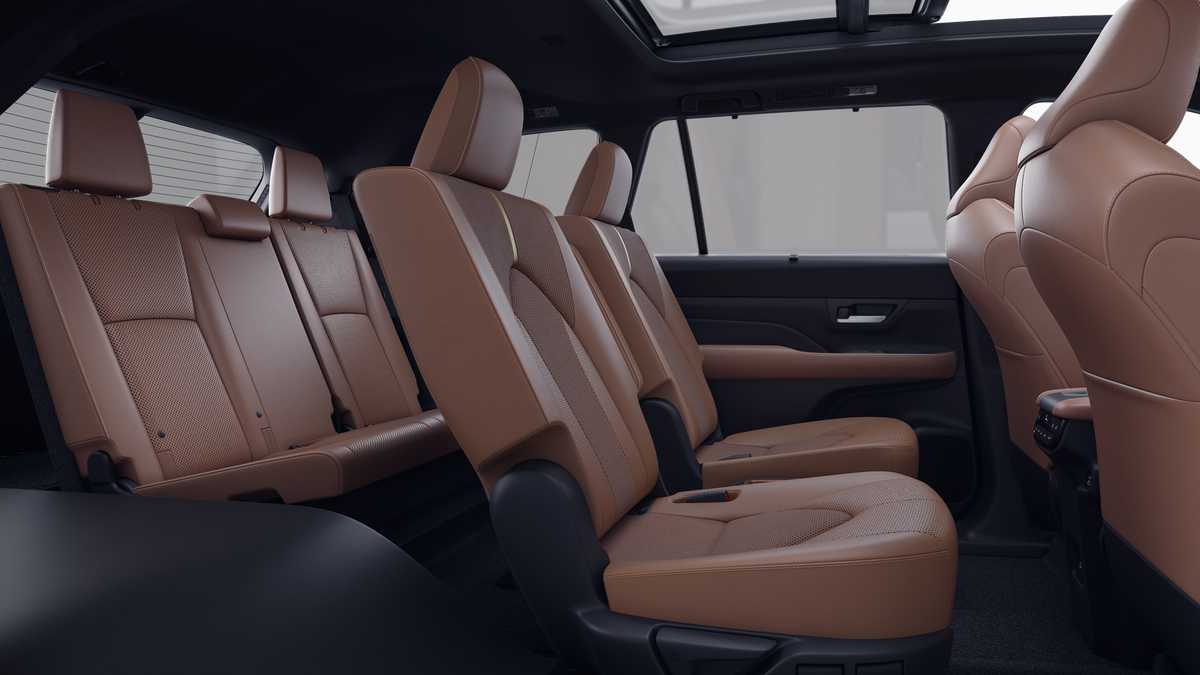 Thumbnail: 2026 Toyota Grand Highlander - 21