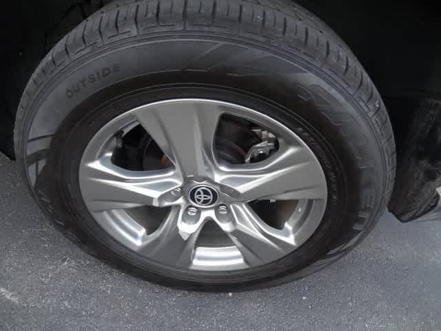 Thumbnail: 2023 Toyota RAV4 - 18