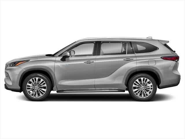 Thumbnail: 2022 Toyota Highlander - 3