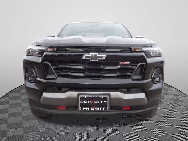 Thumbnail: 2024 Chevrolet Colorado - 5