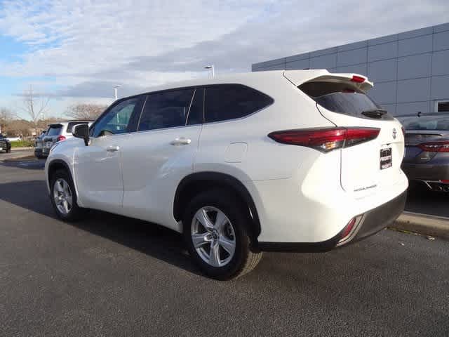 Thumbnail: 2023 Toyota Highlander - 5