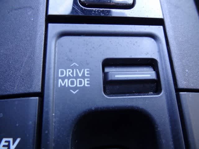 Thumbnail: 2024 Toyota Prius - 27