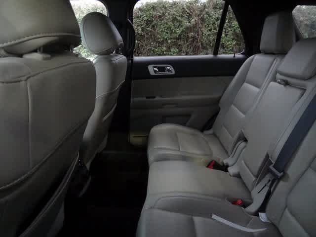 Thumbnail: 2012 Ford Explorer - 8