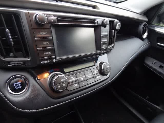 Thumbnail: 2014 Toyota RAV4 - 11