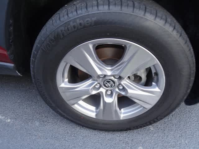 Thumbnail: 2023 Toyota RAV4 - 20