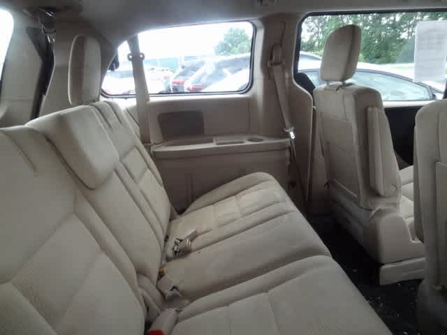 2016 Dodge Grand Caravan SXT 13