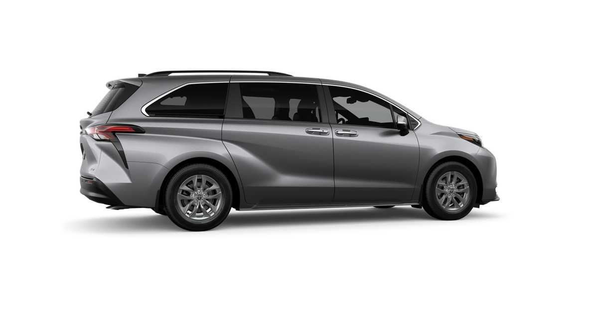 Thumbnail: 2026 Toyota Sienna - 11