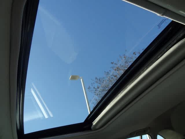 Thumbnail: 2023 Toyota RAV4 - 19