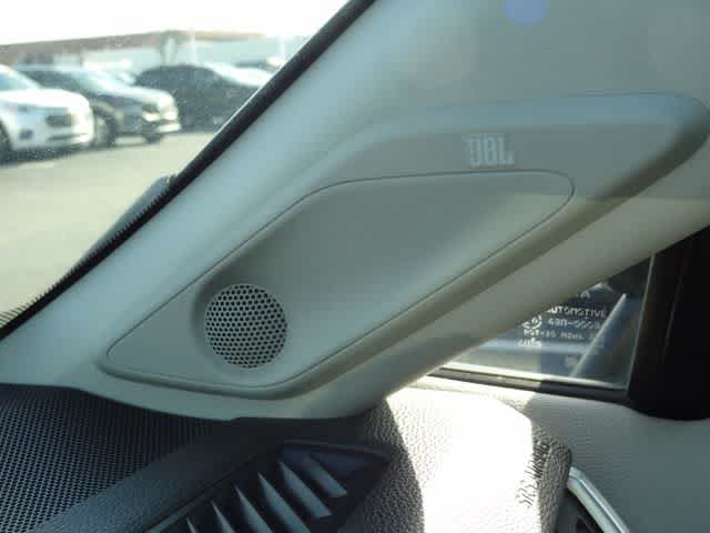 Thumbnail: 2021 Toyota RAV4 - 19