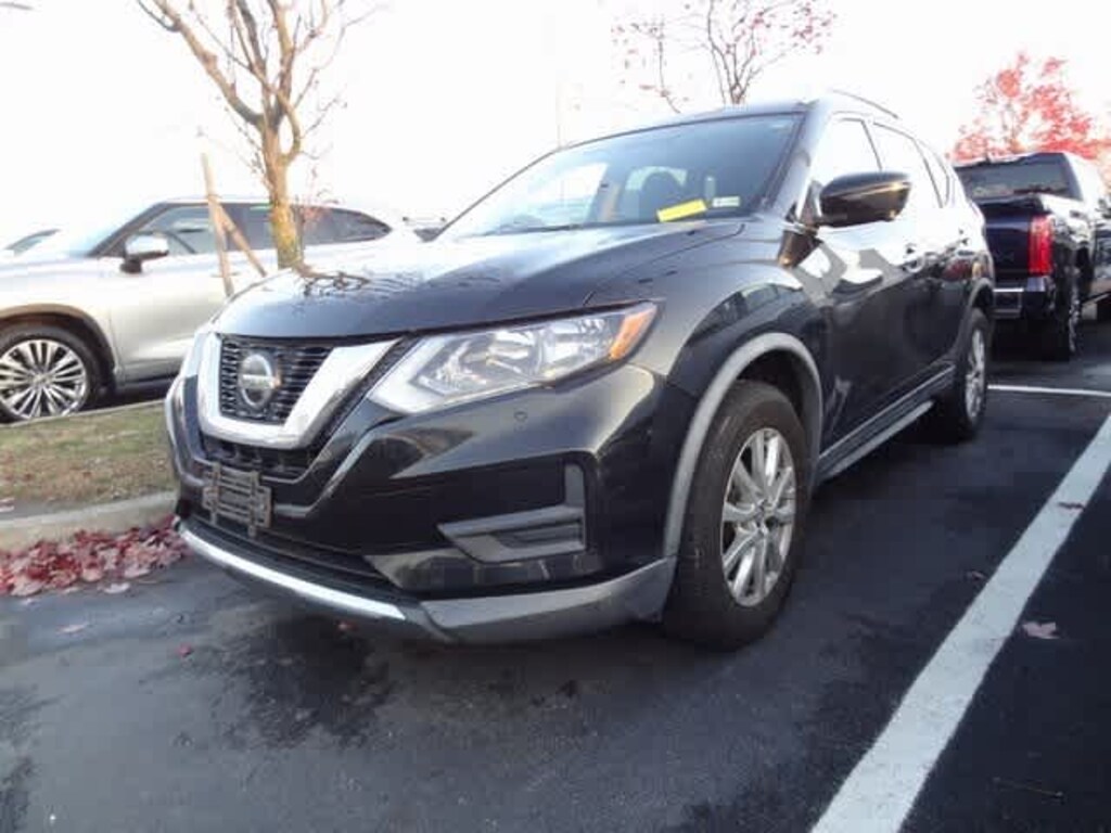 Used 2018 Nissan Rogue SV SUV