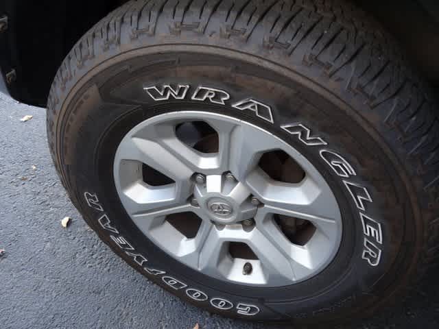 Thumbnail: 2017 Toyota 4Runner - 14