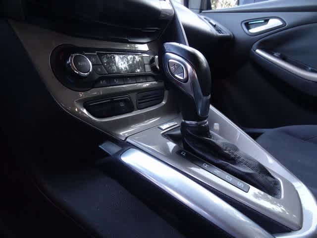Thumbnail: 2012 Ford Focus - 14
