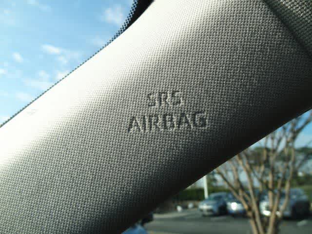 Thumbnail: 2023 Toyota Highlander - 41