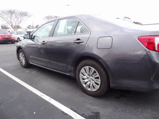 Thumbnail: 2014 Toyota Camry - 4