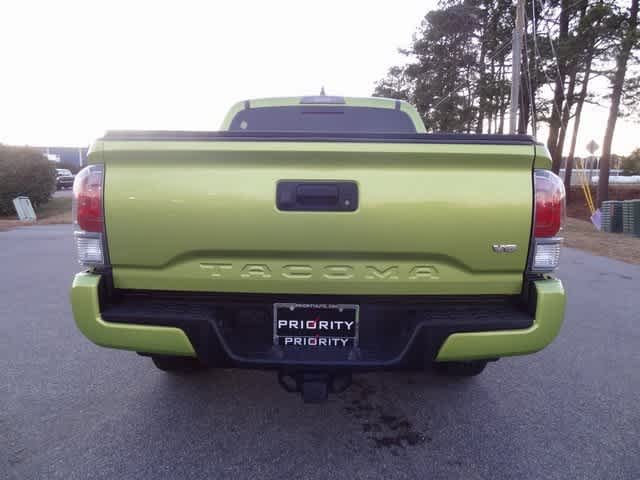 Thumbnail: 2023 Toyota Tacoma - 3