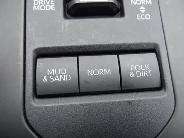 2024 Toyota Highlander LE 40