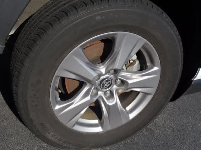 Thumbnail: 2025 Toyota RAV4 - 25