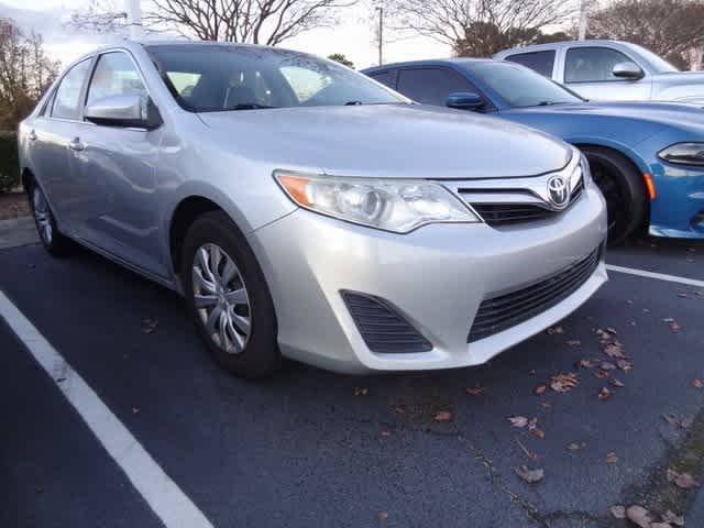 Thumbnail: 2012 Toyota Camry - 3