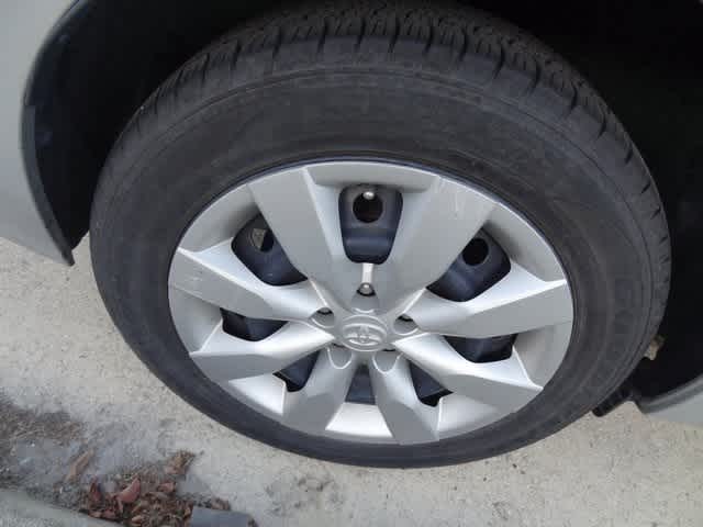 Thumbnail: 2015 Toyota Corolla - 8