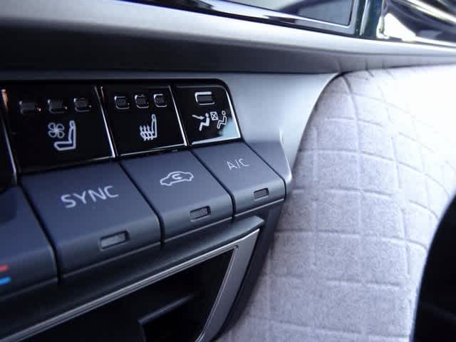 Thumbnail: 2025 Toyota Camry - 20