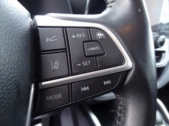 Thumbnail: 2023 Toyota Highlander - 15