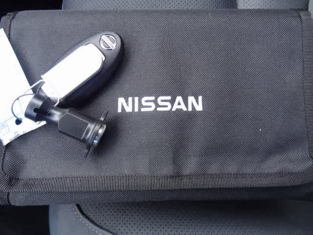 Thumbnail: 2018 Nissan Rogue - 38