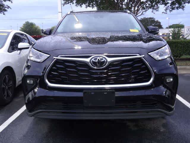 Thumbnail: 2021 Toyota Highlander - 2