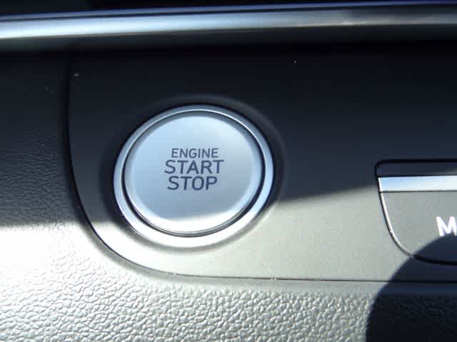 Thumbnail: 2025 Hyundai Elantra - 18