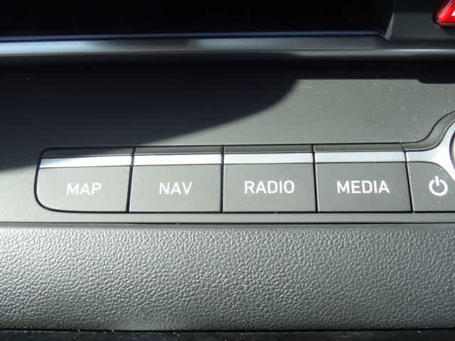 Thumbnail: 2025 Hyundai Elantra - 20