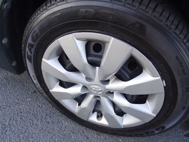 Thumbnail: 2014 Toyota Corolla - 16