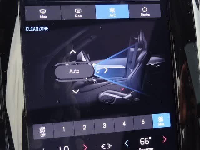 Thumbnail: 2024 Volvo XC90 - 38
