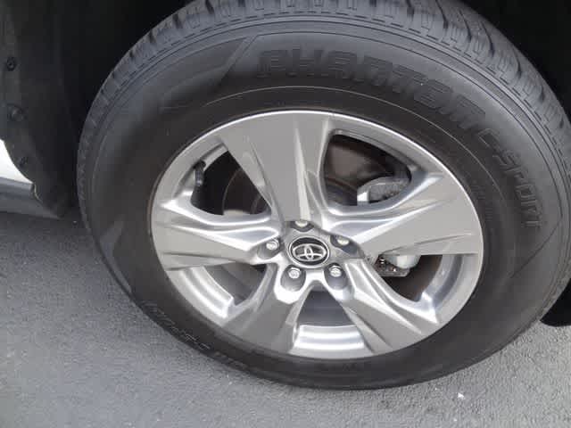 Thumbnail: 2024 Toyota RAV4 - 18