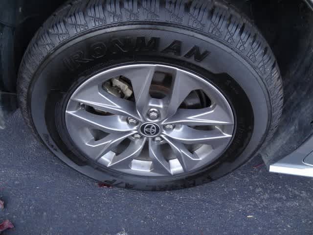 Thumbnail: 2024 Toyota Sienna - 16