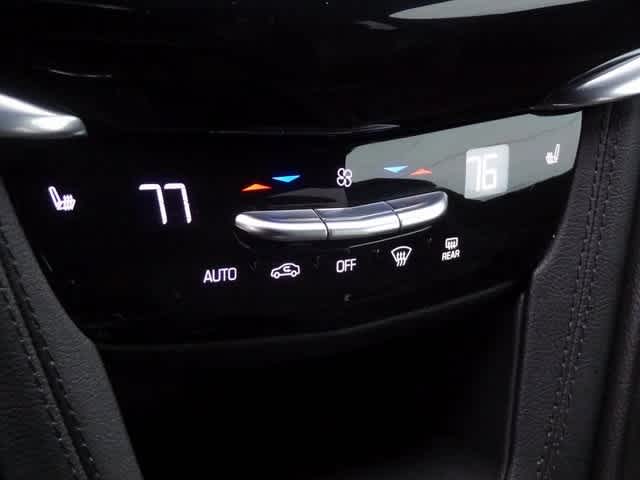 Thumbnail: 2021 Cadillac XT6 - 35