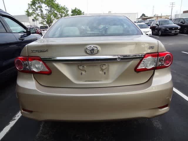 2012 Toyota Corolla LE 5