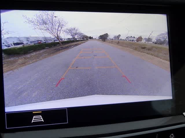 Thumbnail: 2021 Cadillac XT6 - 34