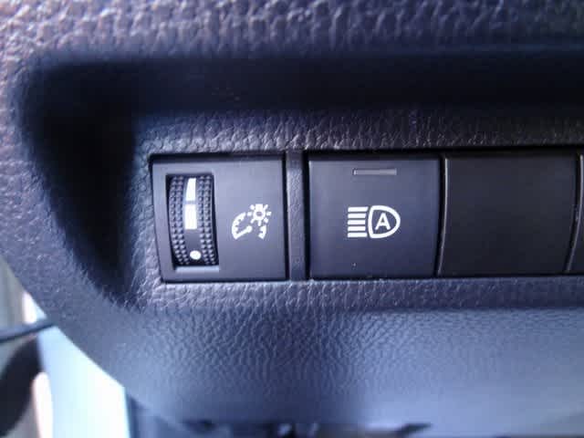 Thumbnail: 2023 Toyota RAV4 - 10