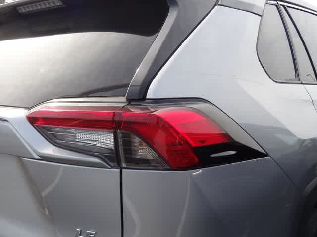 Thumbnail: 2025 Toyota RAV4 - 20