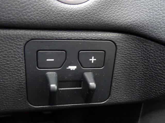 Thumbnail: 2023 Toyota Sequoia - 31