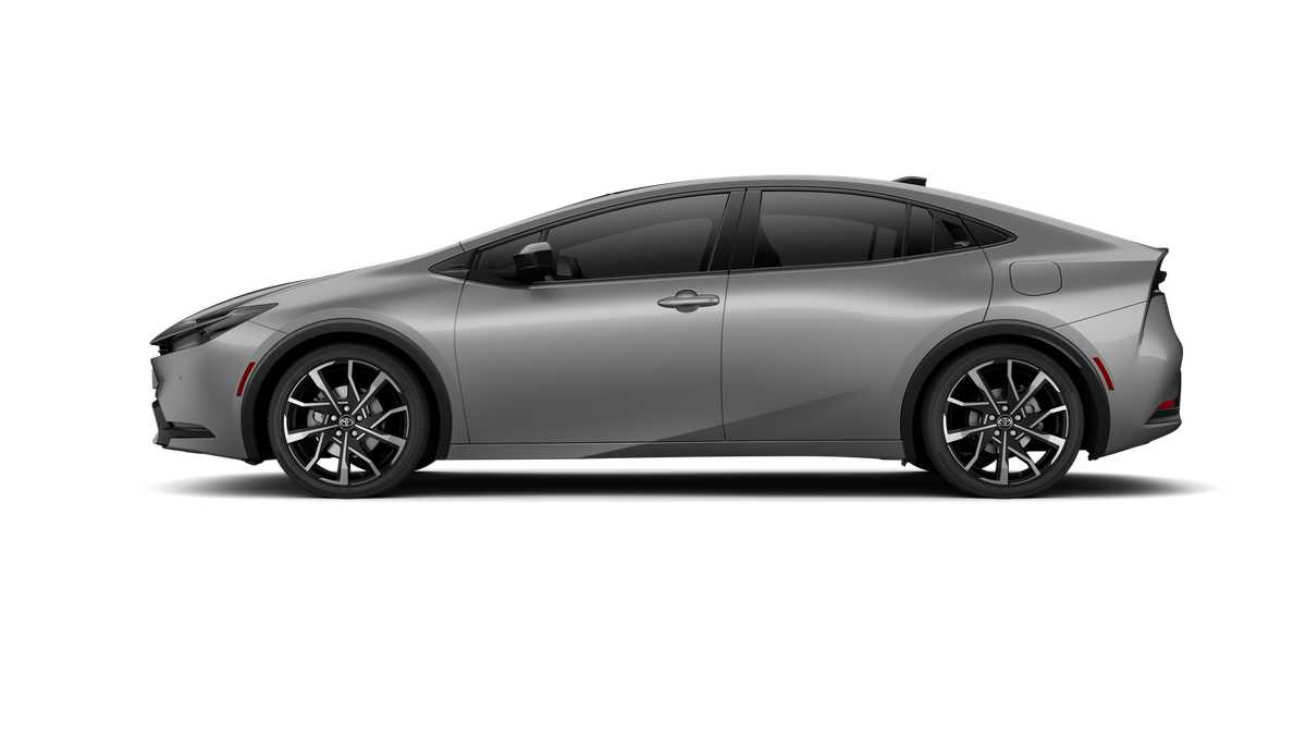 Thumbnail: 2025 Toyota Prius - 4
