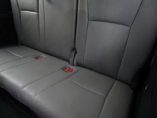 Thumbnail: 2023 Toyota Highlander - 9